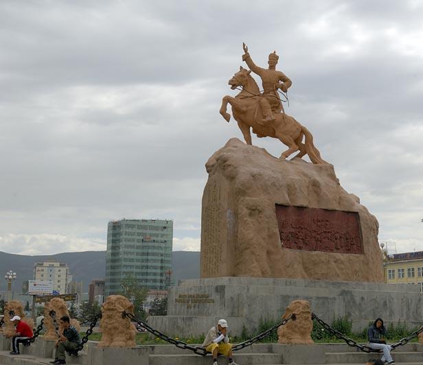 蒙古首都乌兰巴托的意思是